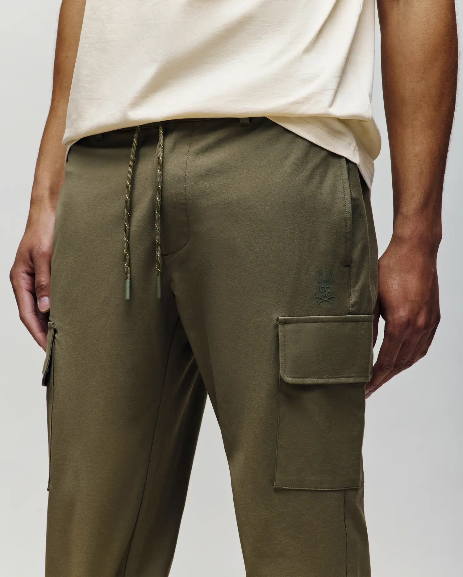 PANTALON CARGO MENS LLOYD 29 1/2 L